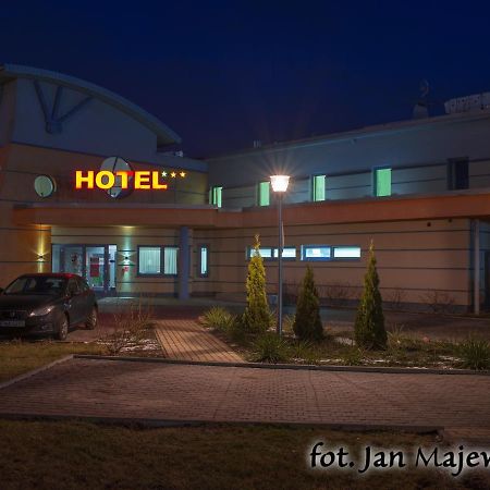 Majewski Hotel & Spa Мальборк Екстер'єр фото