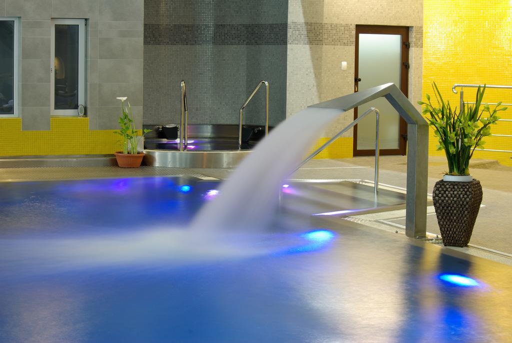 Majewski Hotel & Spa Мальборк Екстер'єр фото