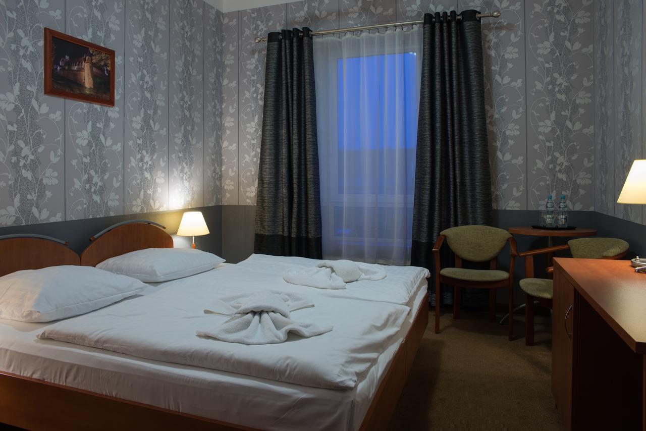 Majewski Hotel & Spa Мальборк Екстер'єр фото